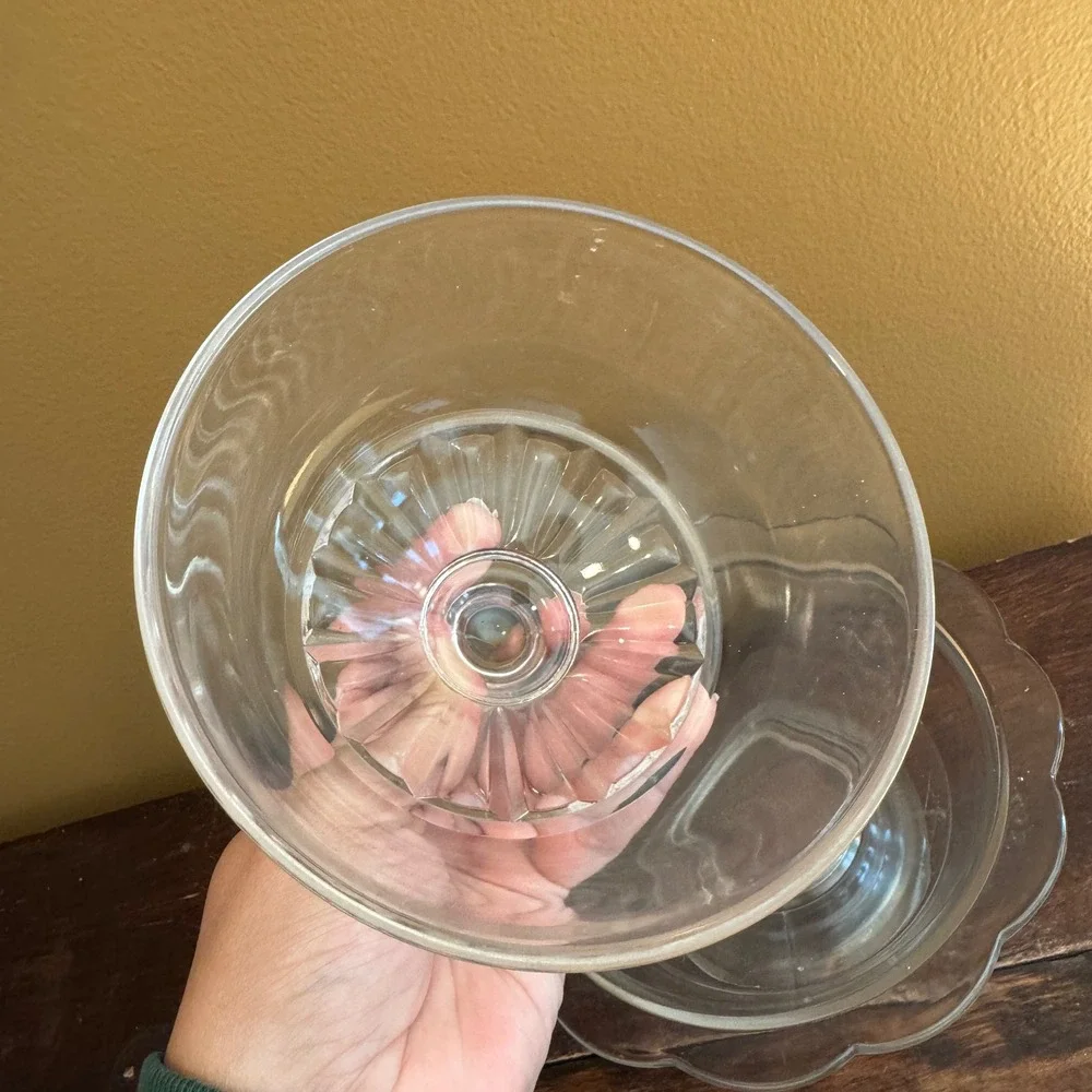 Vintage Clear Glass Dessert Butter Dish Cover with Scalloped‎ Edge and Lid